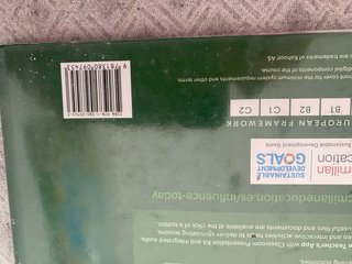 Workbook 1 Eso, usado con algunas paginas escritas