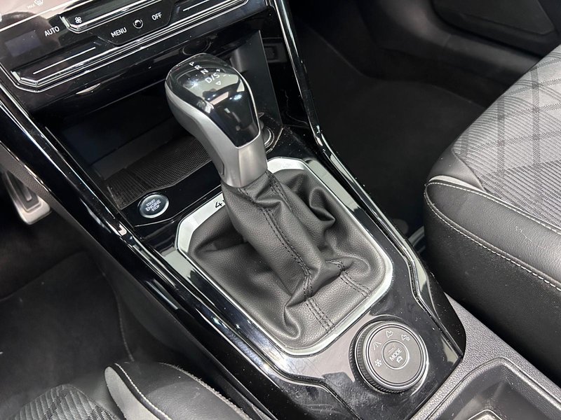 Volkswagen T-Roc 2022, foto 13