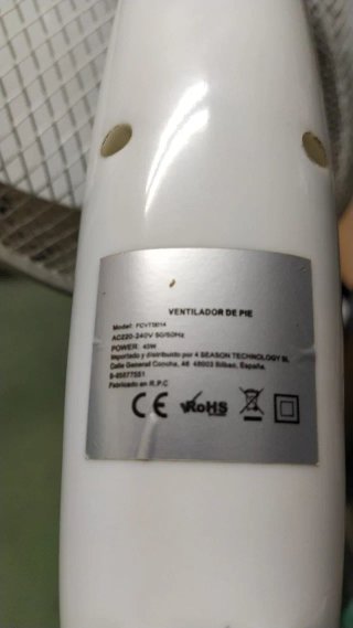 Ventilador de pie Basic gris y blanco