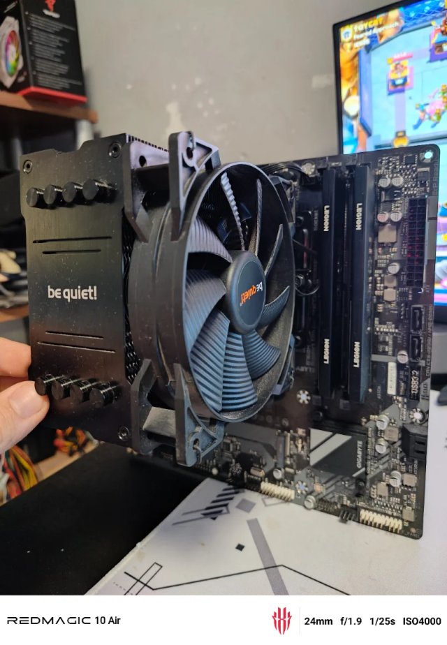 Pack 16 GB ddr5 + i5 14400f + placa base wifi