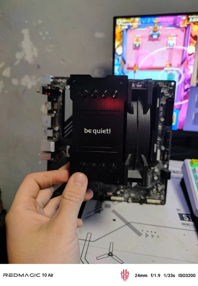 Pack 16 GB ddr5 + i5 14400f + placa base wifi