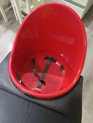 Trona ikea roja y negra