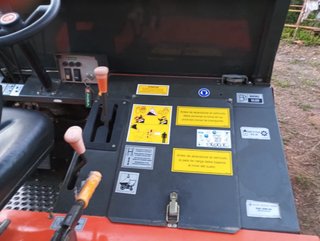 AUSA D 175 RMS X4, un dumper de obra 4x4