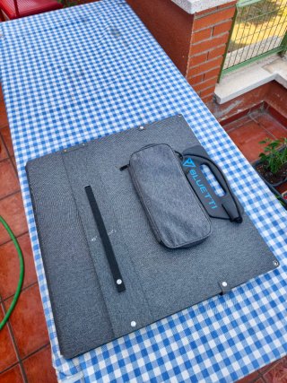 BLUETTI AC50B + Panel Solar BLUETTI 200W