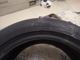 Neumático Dunlop 215/45R16