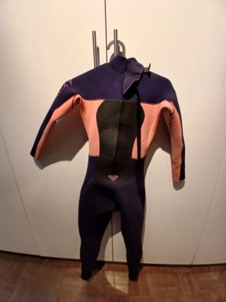 Traje neopreno roxy 4/3 mm talla 10 en buen estado