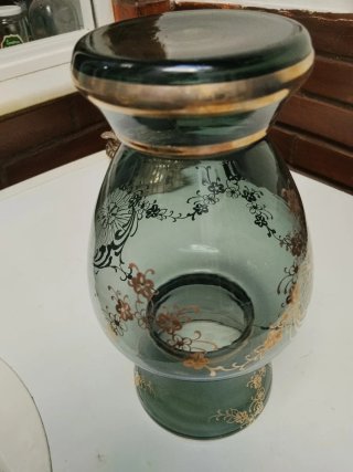 Jaron antiguo con decoración en plata