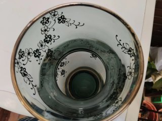 Jaron antiguo con decoración en plata
