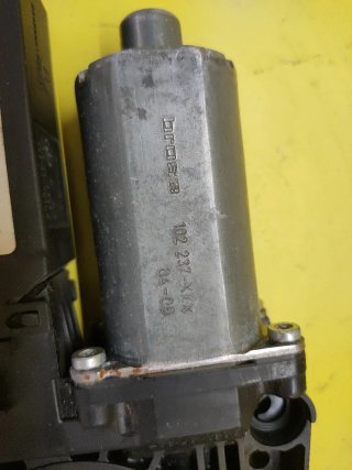 MOTOR ELEVALUNAS DELANTERO DERECHO PEUGEOT 307CC
