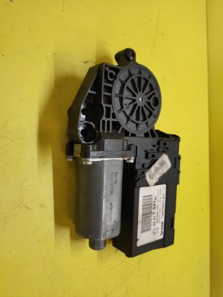 MOTOR ELEVALUNAS DELANTERO DERECHO PEUGEOT 307CC