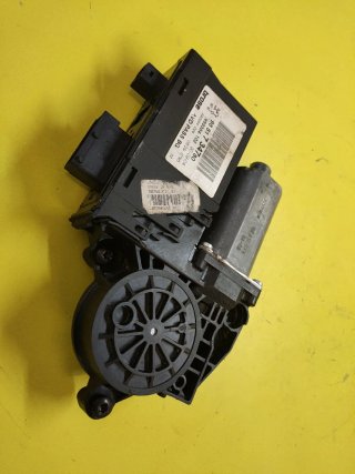 MOTOR ELEVALUNAS DELANTERO DERECHO PEUGEOT 307CC