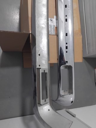 Paragolpes delanteros Seat 131 L y E
