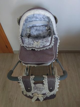 Carrito de muñecos De Cuevas