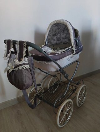 Carrito de muñecos De Cuevas