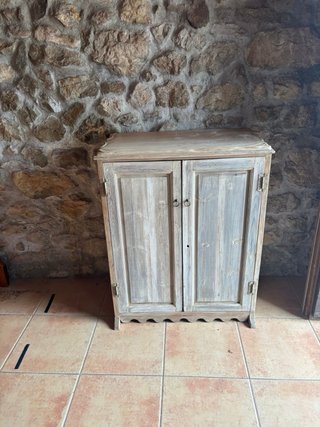 Muebles antiguos en buen estado