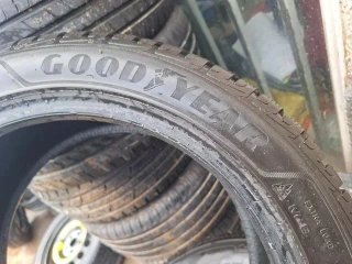 235 45 R17 97V M+S Bridgestone - 1 neumático +90%