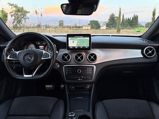 Mercedes-Benz CLA 220d AMG LINE
