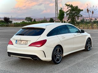 Mercedes-Benz CLA 220d AMG LINE