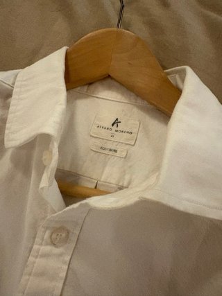 2 camisas Alvaro Moreno