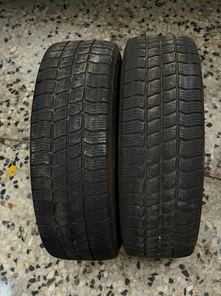 Neumáticos 215/70/15