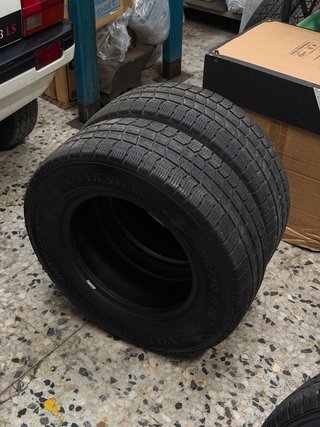 Neumáticos 215/70/15