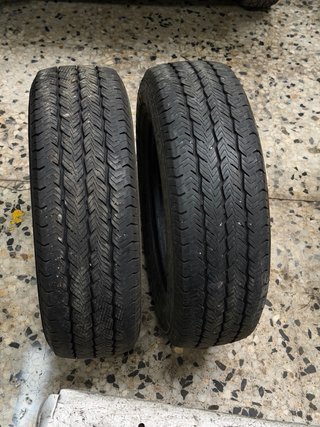 Neumáticos 215/70/15