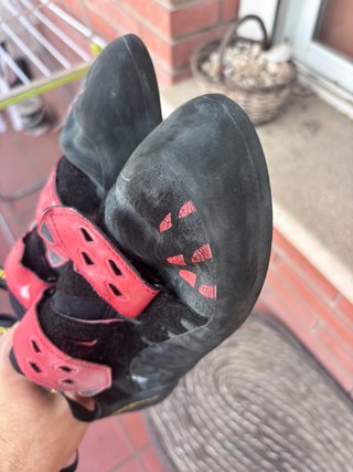 La Sportiva Tarantula. Pies de gato
