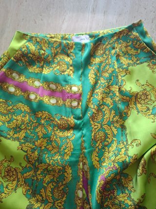 Pantalon Mango estampado satinado talla S