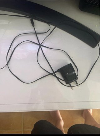 Nokia asha 300 va perfectamente y trae el cargador