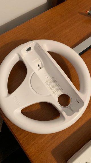 Consola Wii + Accesorios y juegos.