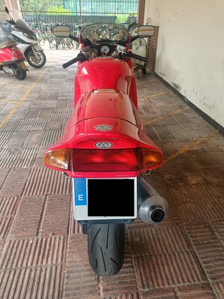 Moto Honda VFR750 RC364