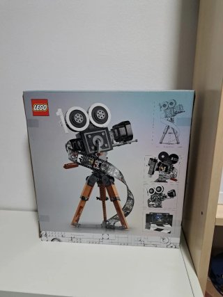Lego Walt Disney Tribute Camera