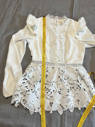Blusa romántica blanca de Fetiche Suances