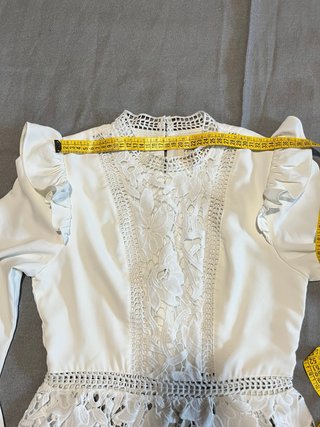 Blusa romántica blanca de Fetiche Suances