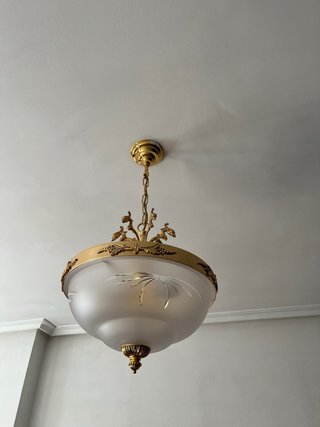 Lámpara de techo antigua