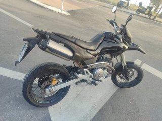 Se vende Honda fmx negra con itv pasada en junio