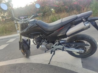 Se vende Honda fmx negra con itv pasada en junio