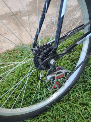 Bicicleta de montaña EMT Evolution semi nueva