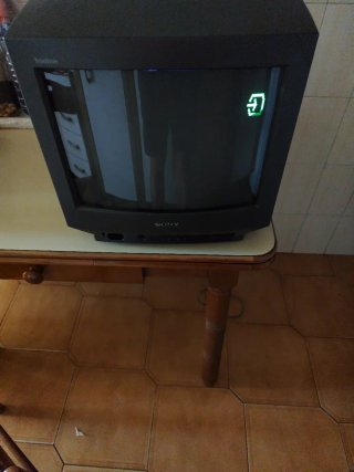 Televisor CRT Sony trinitron 14 pulgadas