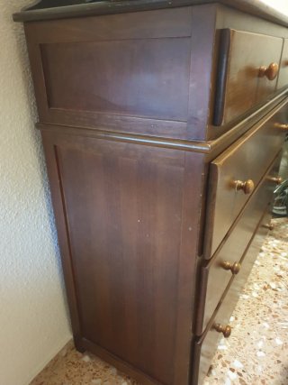 Mueble cajonera de madera