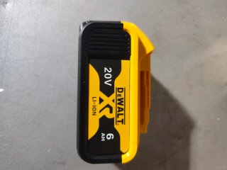 Batería Dewalt 20v DCB206 6ah