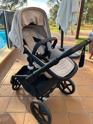 Carrito bugaboo fox 5 con capazo y silla. C. Taupe