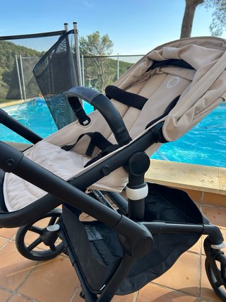 Carrito bugaboo fox 5 con capazo y silla. C. Taupe
