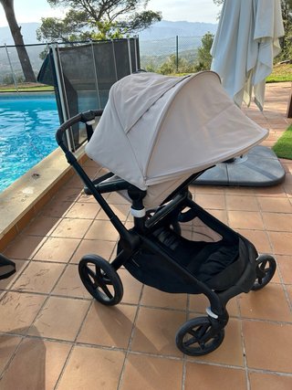 Carrito bugaboo fox 5 con capazo y silla. C. Taupe