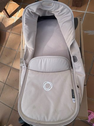 Carrito bugaboo fox 5 con capazo y silla. C. Taupe