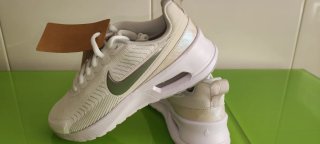 Nike aire Max nuaxis se talla 44.5