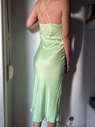 Bershka Vestido midi lencero de satén 100% viscosa