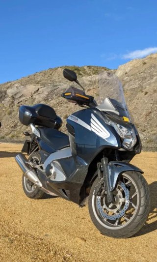 Honda integra 700D