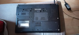 Se vende portátil HP elitebook 8540p HP i5 SSD