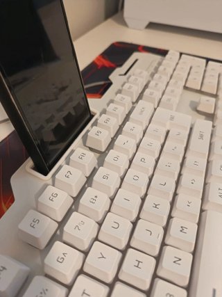 Teclado y alfombrilla gaming